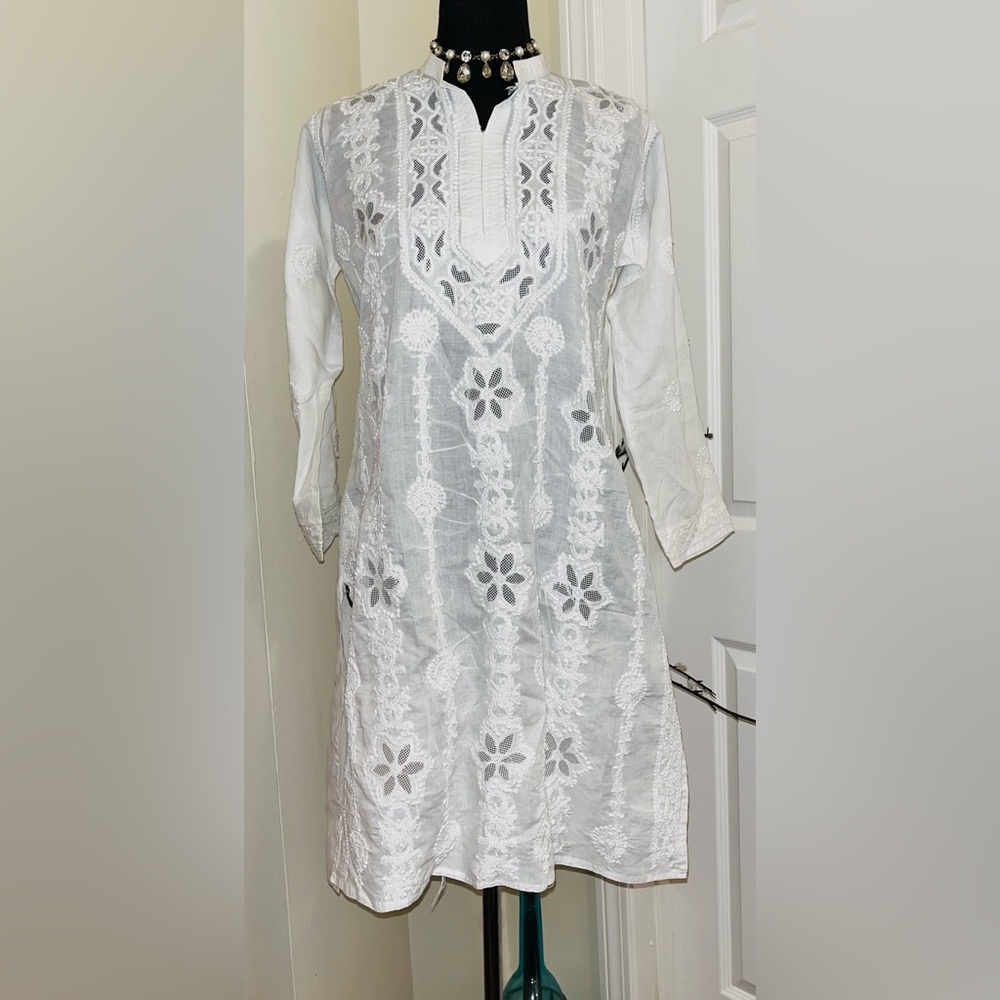 White Long Sleeve Mandarin Collar Dress for Casual Occasions